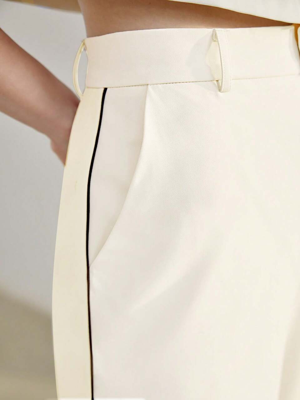 CONTRAST SIDESEAM SLANT POCKET WIDE LEG PANTS