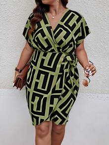 Celure Plus Size Random Printed V-Neck Cross Wrap Knot Short Sleeve Summer Dress - Army Green - View 4