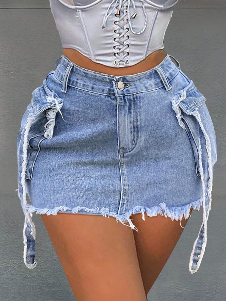 Chân váy denim ngắn kiểu cargo, chi tiết dây buộc túi kiểu Y2K, gấu váy cắt thô, phong cách thường ngày mùa hè. - Màu xanh lam - Xem 1
