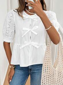 SHEIN Frenchy 孔眼刺绣泡泡袖蝴蝶结前摆荷叶边衬衫前部和中心有蝴蝶结设计 100 秋季服装，短袖上衣