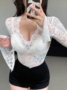 DAZY 女士V领蕾丝长袖上衣，适合宴会、返校、情人节等场合，轻薄透气，秋季情人节服装 - 白色 - 查看 6