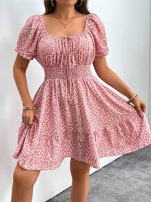 SHEIN Clasi 大码波西米亚风夏季假日休闲连衣裙，带有碎花、泡泡袖和收腰