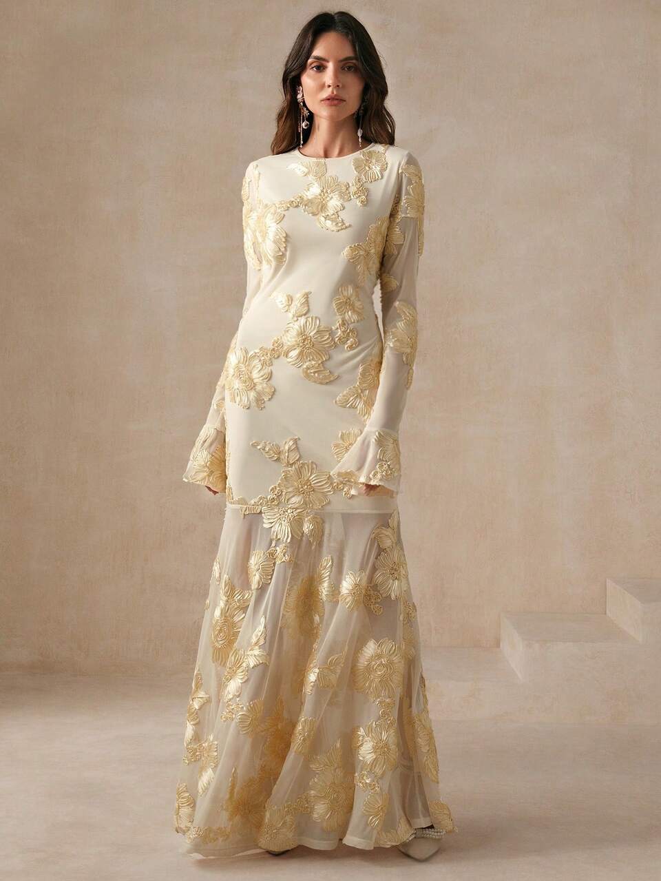 White Elegant Floral Embroidered Backless Fishtail Dress For Women Maxi Women Outfit
