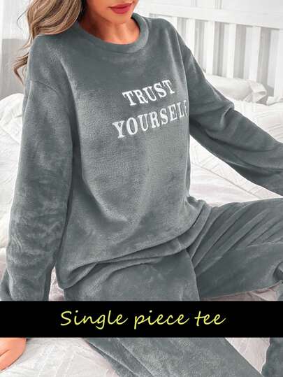 Blusa de estar en casa con bordado de letras, hombros caídos, detalles cómodos y elegantes, para otoño e invierno, esponjosa