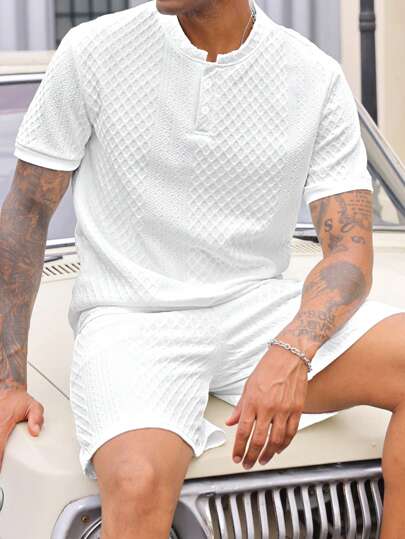 Manfinity Homme Men's Stylish Casual Hot Selling Summer Textured Embossed Simple White Polo Shorts Short Sleeve T-Shirt Two-Piece Set, With Detail Collar Design ,Men Shorts Set