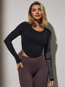 VARSITIE 夏季運動基本款瑜伽彎曲領長袖上衣，並印有圖案 - 黑色 - 查看 1