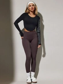 VARSITIE 夏季運動基本款瑜伽彎曲領長袖上衣，並印有圖案 - 黑色 - 查看 3