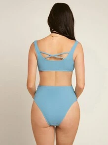 SHEIN Conjunto de bikini de dos piezas con parte superior de tirantes de unicolor con cierre frontal de botones y Bottom de bikini triangular fruncida para maternidad de verano en la playa - Celeste - Ver 2