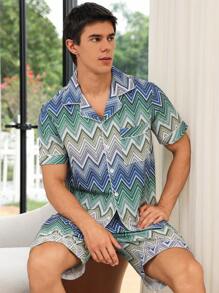 Herren Pyjama Set aus Oberteil mit Zickzack-Muster und Shorts