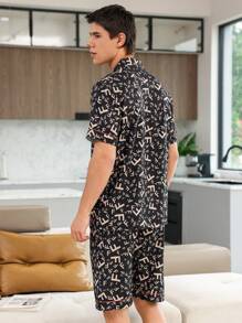 男士全印花短袖上衣和短裤睡衣套装/睡衣套装 - 彩色 - 查看 8