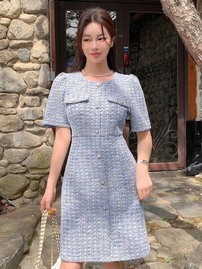 DAZY 女士優雅格紋圓領修身泡泡袖連身裙，夏季