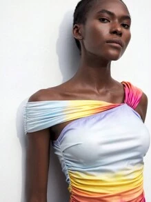 Maija 合身邮轮度假女士上衣 - 不对称领口、褶皱、扎染印花、短款 - 彩色 - 查看 6