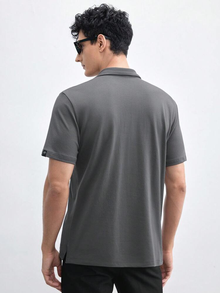 Herren Gestricktes Slim Fit Polo Kurzarmhemd mit Buchstaben Muster, geeignet für den Sommer