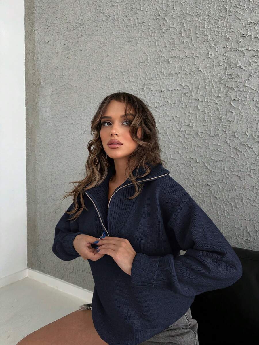 EURMUSE Solid Color Drop Shoulder Half-placket Sweater - Navy Blue - View 1