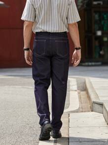 Manfinity Homme Men Solid Loose Fit Denim Jacket & Jeans - Dark Wash - View 2