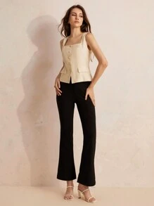 Aveloria Modichic 時尚無袖馬甲襯衫，簡單鈕扣口袋和實心方領 - 米色 - 查看 4