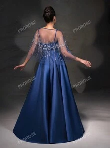 Nuovo elegante vestito da sera a trapezio con spalline in pizzo e rete con scialle