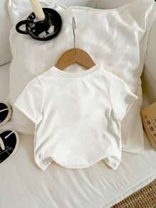 少女夏季T恤，口號印刷短袖休閒圓領上衣帶字母印刷 - 白色 - 查看 2