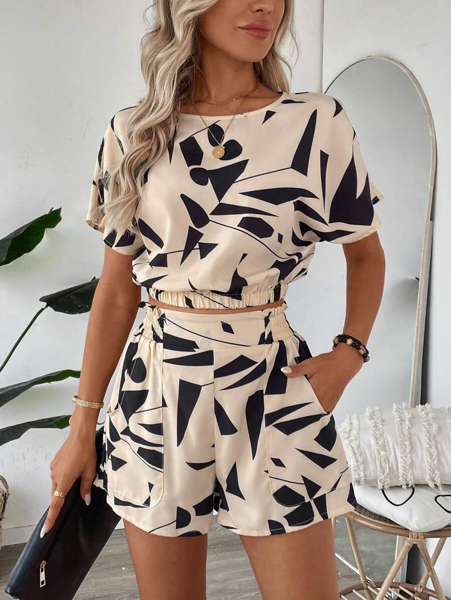 SHEIN LUNE Casual en comfortabele korte top en shorts dames tweedelige set met abstract geometrisch lijnontwerp - geschikt voor vakantie en woon-werkverkeer