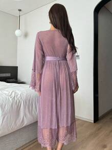 DAZY 性感蕾丝腰部收紧睡衣，搭配透明夜光材料拼布睡衣