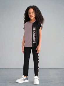 SHEIN Conjunto de dos piezas para niña preadolescente compuesto por camiseta de manga corta tejida con bloque de color y letra impresa y pantalones largos deportivos para el ocio - Púrpura polvoriento - Ver 5