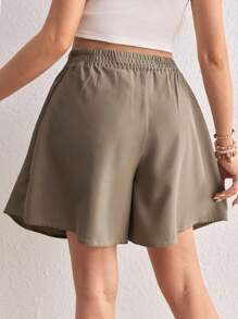 SHEIN 孕婦摺褶腰帶短褲 - 卡其色 - 查看 2