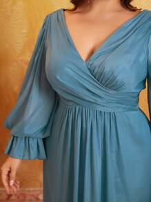 加大码前后 V 领灯笼袖纯色连衣裙，配腰部褶皱，雪丝雪纺，大摆裙，伴娘服 - 霧霾藍 - 查看 3