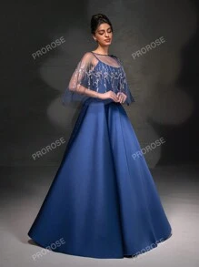 Nuovo elegante vestito da sera a trapezio con spalline in pizzo e rete con scialle