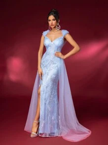 Glamrae 奢华优雅刺绣网眼礼服，带珍珠，3D 花卉肩带，双层不对称领口，胸罩杯，高腰，修身美人鱼裙，侧开衩，可拆卸网眼和亮片斗篷，适用于婚礼派对、晚会、舞会或正式场合舞会婚礼宾客礼服，适用于毕业典礼、晚宴 - 淺藍色 - 查看 2