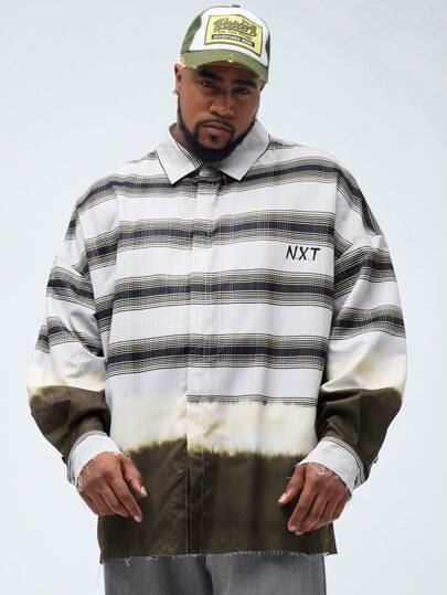 Manfinity VCAY Camisa de talla grande para hombre con estampado de cuadros suelta con patrón de letras en inglés y manga larga con hombro caído, adecuada para otoño e invierno