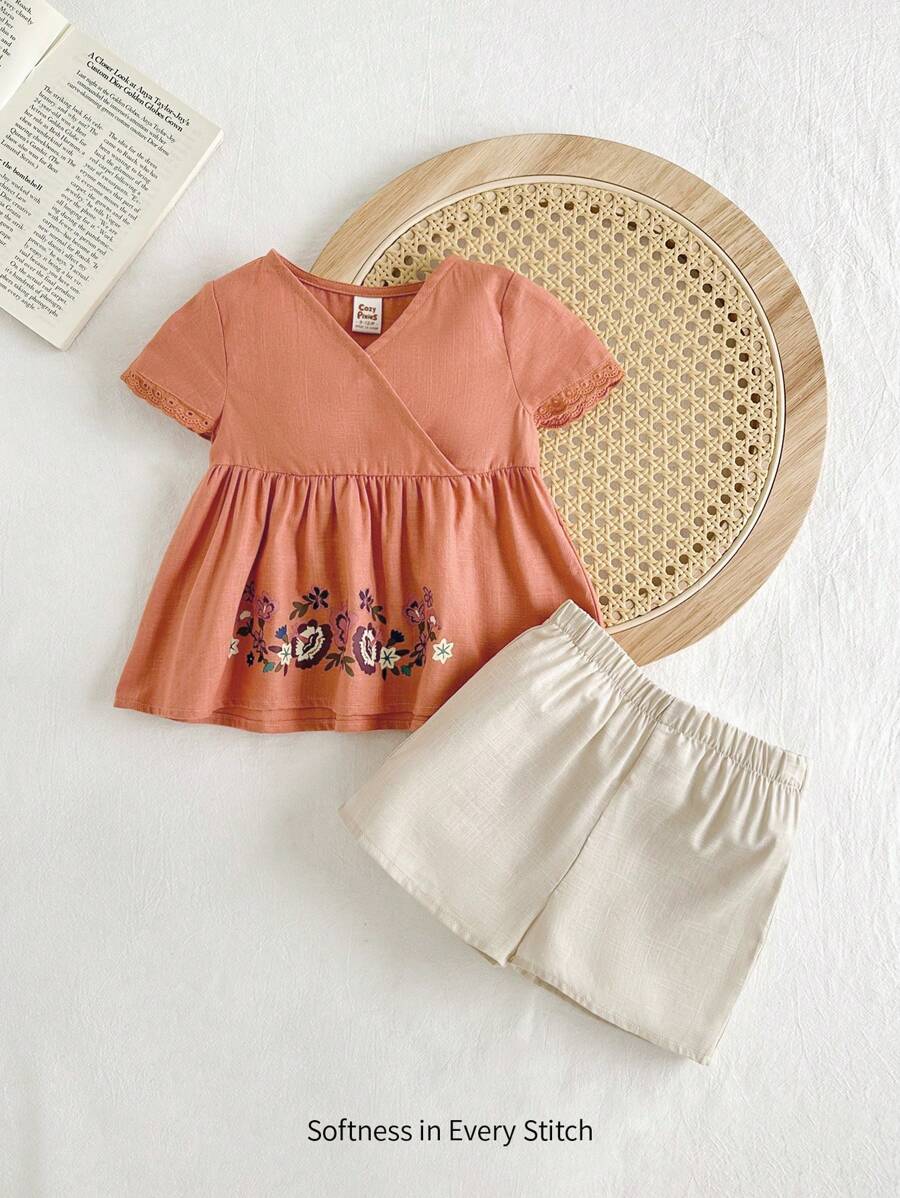 Cozy Pixies Set de pantaloni scurți casual pentru fetiță, cu decolteu în V, cu mâneci scurte, cu modele florale și botanice, cu talie elastică, haine de vară 2 buc - Lemn rosu - Vizualizare 1
