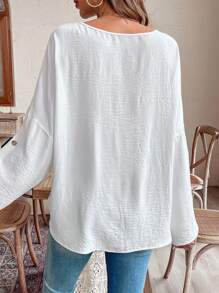 EMERY ROSE 椰子鈕圓領保健長袖襯衫 - 白色 - 查看 2