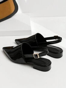 2025 Automne Nouveau Style Britannique Chaussures Plates à Bout Pointu à Talon Bas avec Design Unique et Style Élégant, Convient pour le Port Intérieur et Extérieur pour Femmes