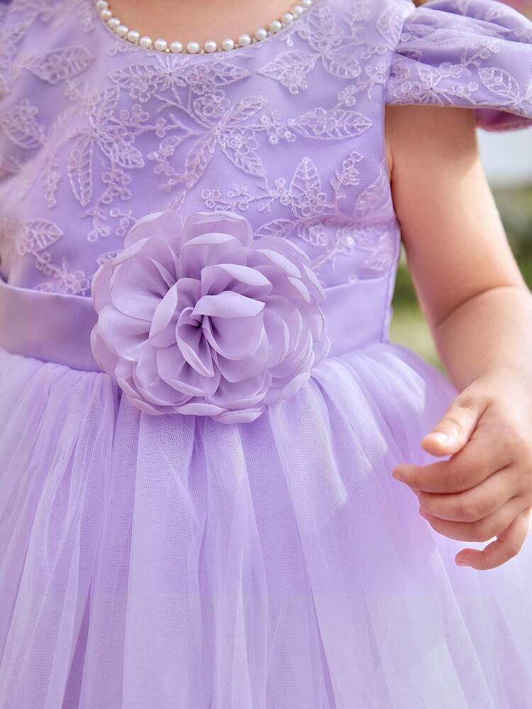 SHEIN Glamorique Kids 女婴优雅生日派对节日连衣裙，采用 3D 腰部和大型紫色花卉网眼设计，非常适合周年纪念和宴会。采用缎面公主裙，带有蓬松感，非常适合时装秀、表演和表演。 - 紫色 - 查看 6