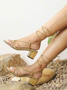 Sandalias de tacón grueso con tiras cruzadas estilo romano para primavera/verano, zapatos de playa/resort estilo coreano (se sugiere pedir 0.5 talla talla grande grande) - Dorado - Ver 4