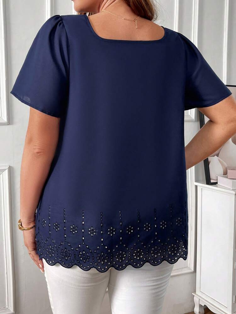 Cómo combinar una camisa de manga corta con cuello azul oscuro de talla grande con una hilera de botones para profesora en verano 2021