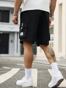 Manfinity LEGND 男士加大尺寸束口多口袋短褲 - 黑色 - 查看 2