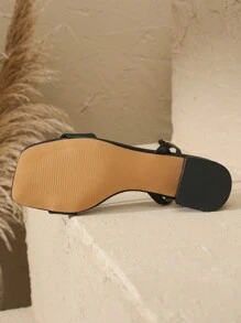 女士时尚方头金属多带镂空凉鞋，后跟金属扣，平底舒适防滑罗马风凉鞋，春夏穿搭 - 黑色 - 查看 6