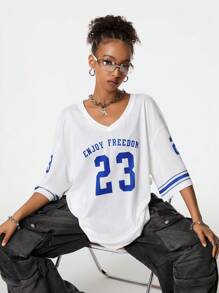 SHEIN EZwear 女款夏季垂墜肩V領足球運動衫，印有字母印花 - 白色 - 查看 3