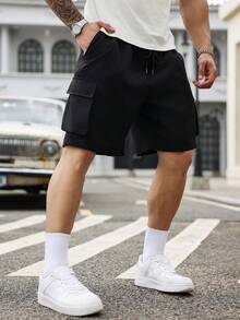 Manfinity LEGND 男士加大尺寸束口多口袋短褲 - 黑色 - 查看 4