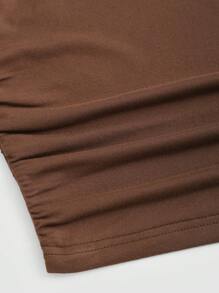 Sweetra Conjunto de verano de top plisado con cuello asimétrico en unicolor y falda con cordón en la cintura - Estilo Y2K - Marrón - Ver 5