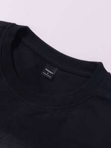 Manfinity Roghcode Camiseta casual de manga corta para hombre de verano con estampado de letras y personajes, cuello redondo - Negro - Ver 3