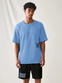 Manfinity VCAY 男士標語圖案下擺寬鬆T恤與短褲套裝 - 藍色 - 查看 7