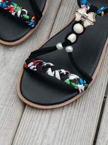WRCVS Women's Black Flat Sandals Handmade Beaded Pearl Decoration Woven Lightweight Anti-Slip Beach Slipper With Random Woven Pattern