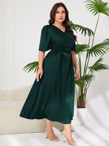 Modelyn Plus Size Solid Color V-Neck Short Sleeve Summer Women's Dress - Dark Green - View 6
