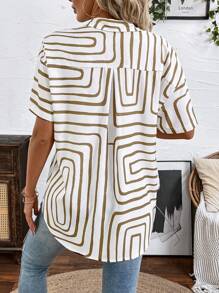 SHEIN LUNE قميص نسائي بأكمام قصيرة بتصميم ملون بزر أحادي للصيف - متعدد الألوان - مشاهدة 2