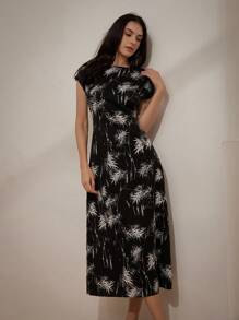 Aveloria Rosie 中国风竹叶印花优雅休闲夏装，配腰带，宽肩带设计和曲线下摆，黑色底色搭配白色花朵，无袖