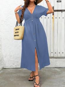 SHEIN Clasi Vestido largo de talla grande con cuello en V, botón decorativo y abertura - Neblina azul - Ver 5