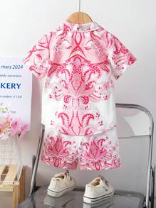 SHEIN 2pcs Toddler Girls' Casual & Formal Style Collared Digital Printed Short-Sleeve Cardigan Shirt And Digital Printed Shorts Set, Summer