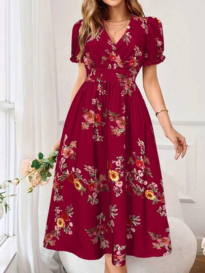 SHEIN Clasi Vestido envolvente de verano con estampado floral, cruce delantero y cintura ceñida para atuendo de Año Nuevo de mujer talla maxi
